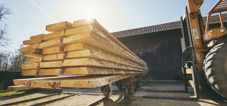 Drewno – naturalny surowiec i wspaniały materiał
