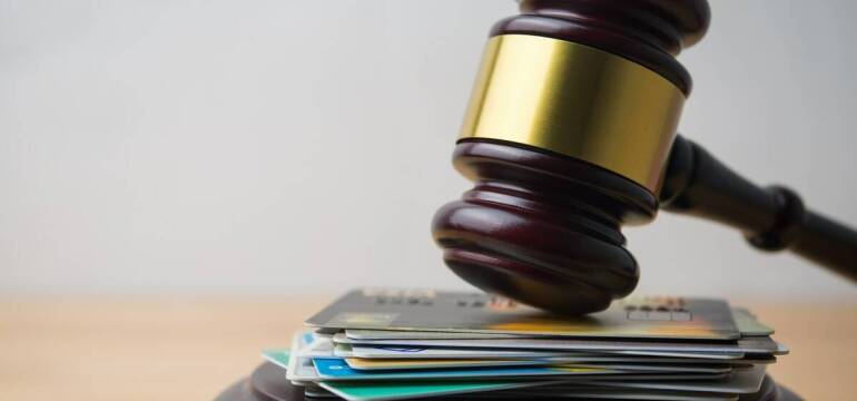 Od wniosku do pierwszych zajęć — jak wygląda egzekucja należności prowadzona przez komornika