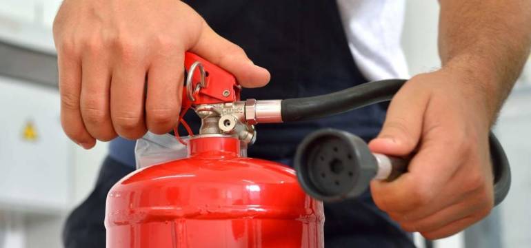 Zabezpieczenia przeciwpożarowe dla firm – wybierz firmę MAR-POŻ