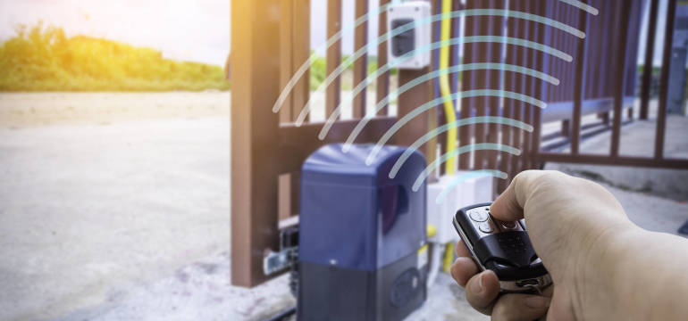 Rodzaje, sposób pracy i oprzyrządowanie automatycznych bram wjazdowych