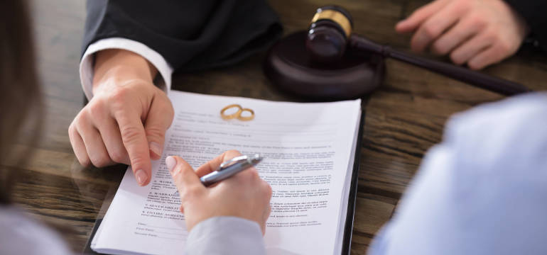 Dlaczego warto stworzyć pozew o rozwód z adwokatem? Radzi mecenas Grzegorz Kiryczuk