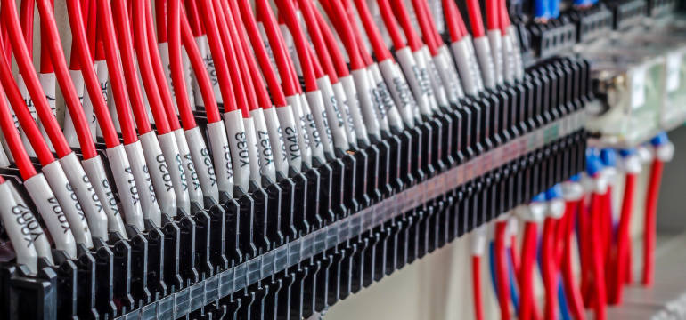 El-max Adam Król – najwyższej jakości instalacje elektryczne przemysłowe