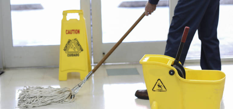 Sprzątanie osiedli w ofercie firmy MAX z Przemyśla