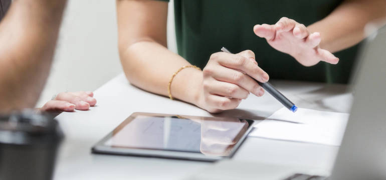 Dlaczego warto skorzystać z usług księgowej?