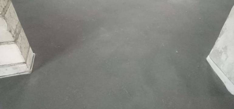 Rodzaje posadzek przemysłowych – jakie stosuje się najczęściej?