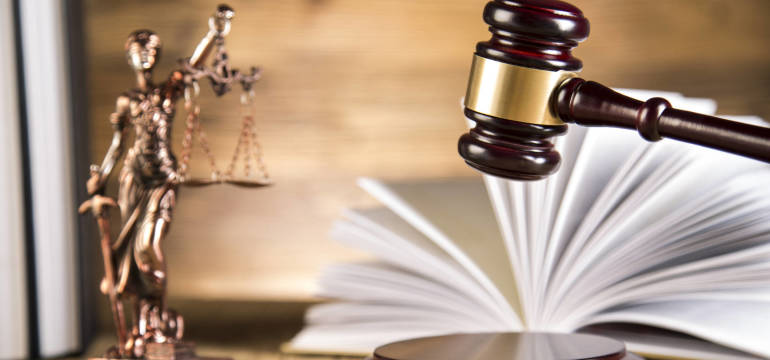 Adwokat i radca prawny – czym różnią się te zawody