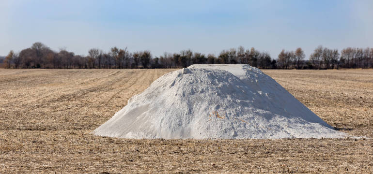 Jeleniogórskie Kopalnie Surowców Mineralnych – nawozy wapienne do Twoich upraw
