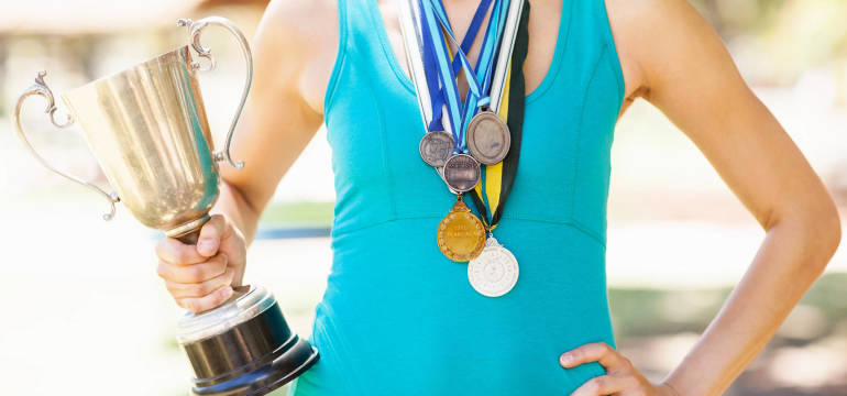 Jakich akcesoriów nie może zabraknąć w trakcie organizacji imprez sportowych? Profesjonalne przygotowanie z firmą Unirex Hurt i Detal Artykułów Sportowych