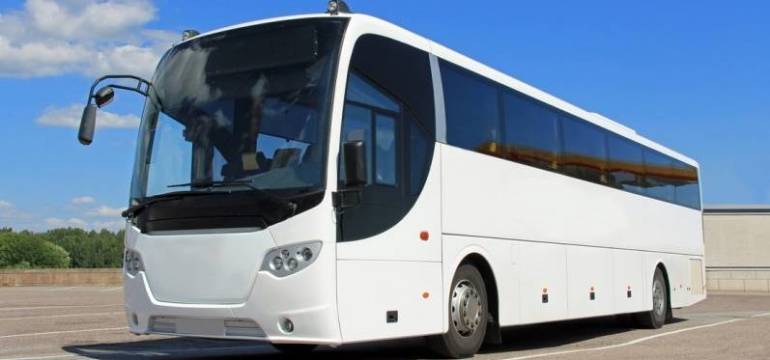 Wynajem autobusów Wolski Jarosław — Kiedy warto skorzystać z usług przewozu osób busem?