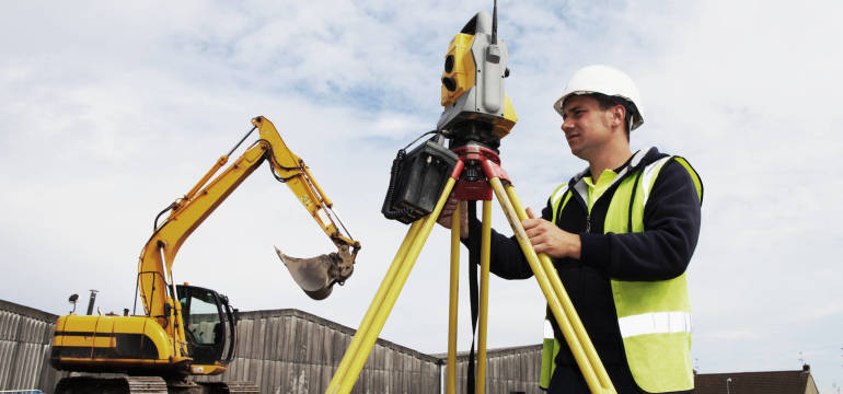 Jakie są podstawowe zadania geodety z firmy GeoGT?