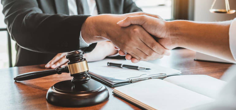 Sporządzanie opinii prawnych z kancelarią adwokacką Mateusza Muchy