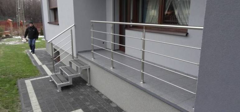 Jakie są zalety balustrad ze stali od firmy Profi Stal?