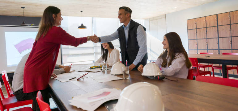 Jak zarządzać terminami szkoleń BHP z pomocą firmy Wojciecha Kasprowicza?