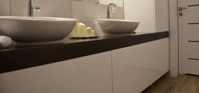  Kiedy meble łazienkowe warto zamówić w Nowameb?