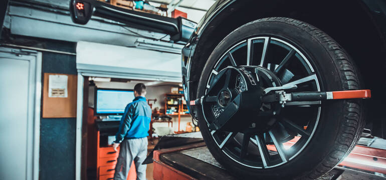 Geometria kół w Zakładzie Mechaniki Pojazdowej Pam-Tom