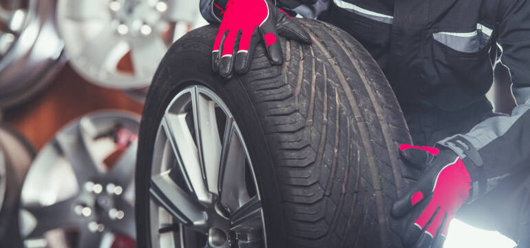 Szeroki zakres usług wulkanizacyjnych w warsztacie Wulkan Grzegorz Jabłonowski, Krzysztof Jabłonowski