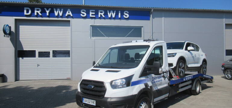 Jak wygląda naprawa samochodu po wypadku z firmą Drywa Serwis?