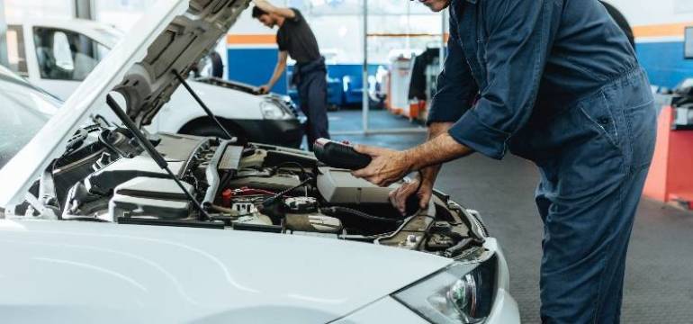 Badanie techniczne pojazdów z Polskim Związkiem Motorowym z Olsztyna – co obejmują i jaki jest ich koszt?