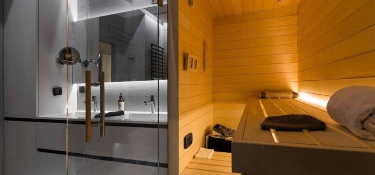 Dlaczego warto zdecydować się na budowę sauny fińskiej na wymiar z firmą SF Sauny Piotr Jankowski? 