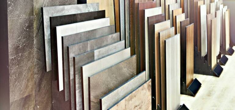 Jak wybrać rodzaj podłogi do swojego mieszkania? Oferta Krakbud