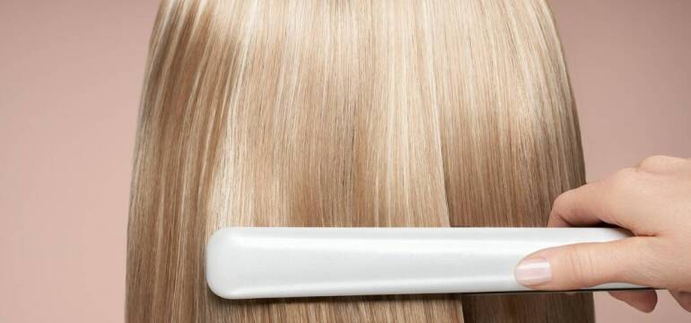 Jak pielęgnować włosy po keratynowym prostowaniu? - Salon Fryzjerski Dessir