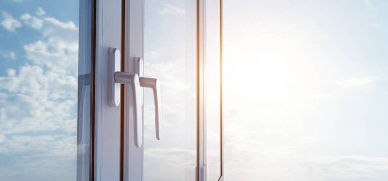 Standardy termiczne okien w Polsce - oferta firmy Okplast