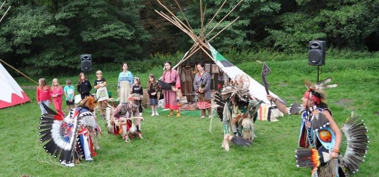 Jedyna w swoim rodzaju atrakcja na eventy, czyli Mobilna Wioska Indiańska zespołu Huu-Ska Luta z Torunia