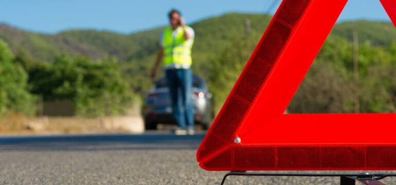 Pomoc drogowa Auto-Hol - kiedy powinniśmy z niej skorzystać? 