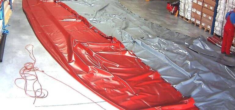 Plandeki a ochrona mienia przed warunkami atmosferycznymi – oferta firmy Safex