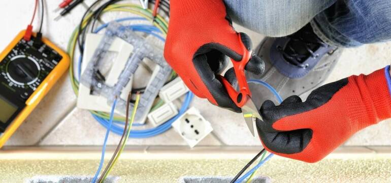 Elektroenergetyka oferuje kompleksowe usługi elektryczne!