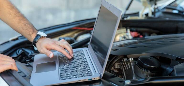 Sprawne i skuteczne usuwanie usterek w aucie – oferta firmy Autotechnik Łukasz Potaczała