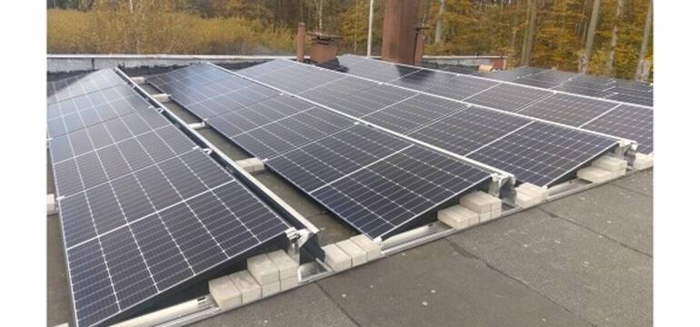 Dlaczego zdaniem specjalisty z firmy Ozawo warto instalować panele fotowoltaiczne? 