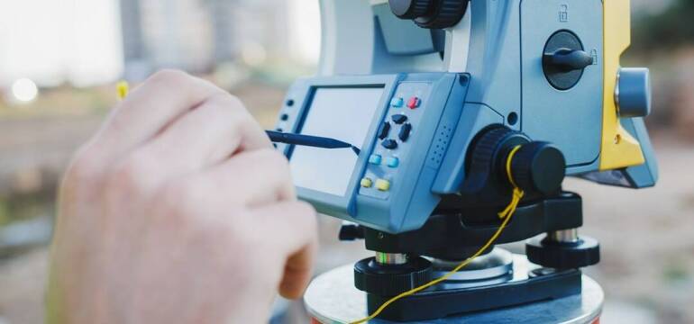 Zawód: geodeta. Czym się zajmuje firma Geokart Usługi Geodezyjne i Kartograficzne?