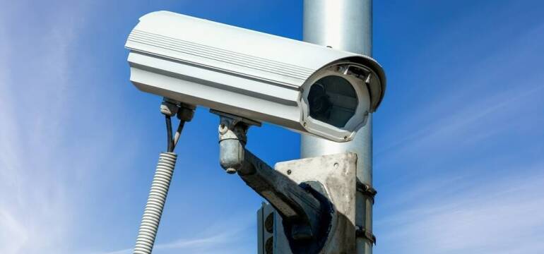 Firma Usługowo-Handlowa Mateusz Wawrzyniak: Monitoring CCTV a monitoring IP - czym się różnią i gdzie się je wykorzystuje? 