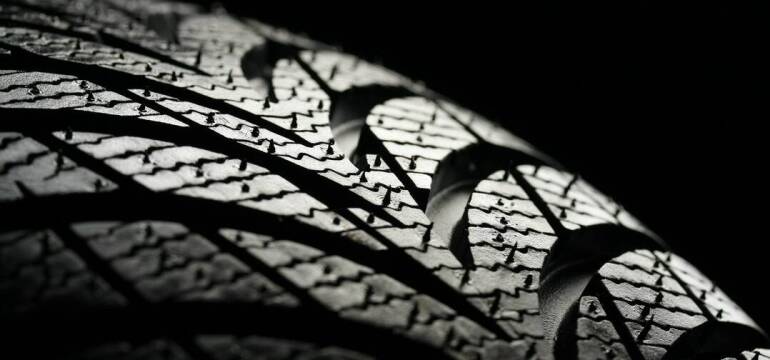 Jakie są podstawowe różnice pomiędzy oponami zimowymi a letnimi? - BestDrive Motokom