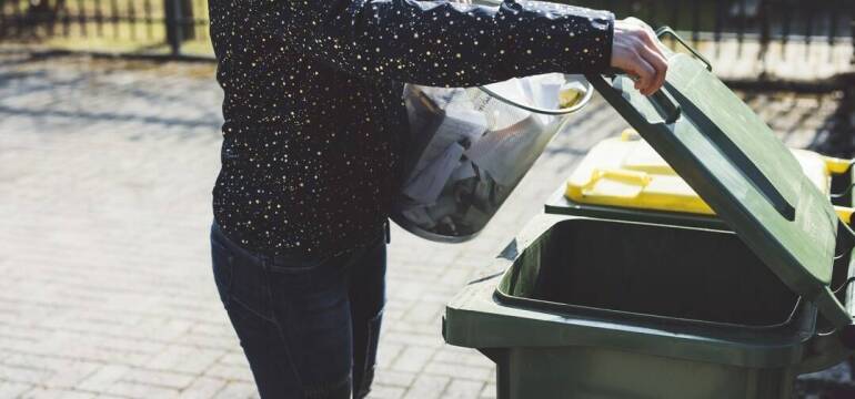Segregowanie śmieci - aktualne wytyczne. Usługi Komunalne i Transportowe Eko-Nomia