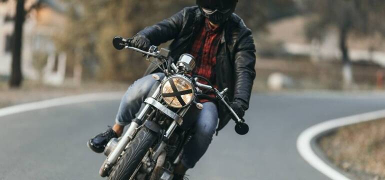 Jak prawidłowo dobrać rękawice motocyklowe? - Moto-Expert