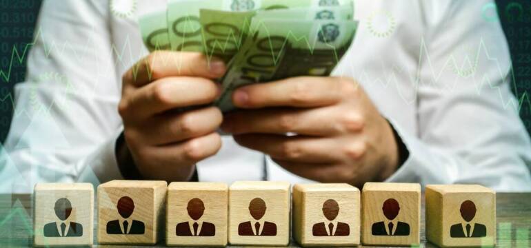 Biuro Rachunkowe Profit: Obsługa kadr i płac - dlaczego warto powierzyć to zadanie profesjonalistom?