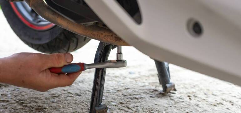Problem z motorowerem? - Naprawę zleć specjalistom z Motocud - Serwis!