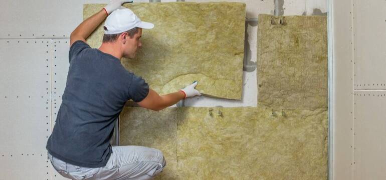 Styropian czy wełna z hurtowni Krakcem – czym ocieplić elewację domu?