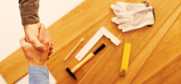 Kiedy warto zdecydować się na naprawę parkietu? Odpowie firma Parkiet Robert Rychlik