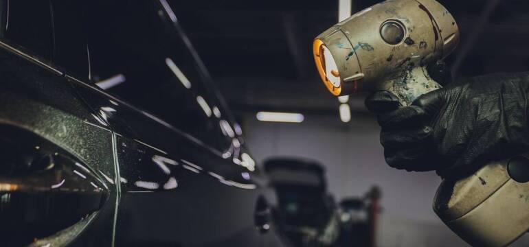 Naprawa szkód komunikacyjnych a wartość rynkowa pojazdu