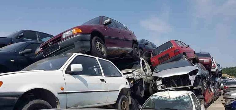 Kiedy powinieneś oddać auto na złom?