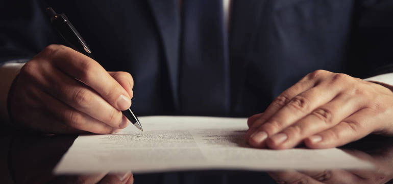 Z jakich usług notarialnych korzystają przedsiębiorcy?