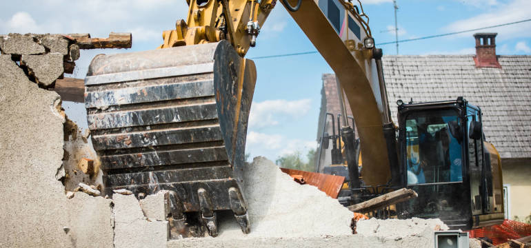 Wyburzenia i rozbiórki – zadania dla fachowców