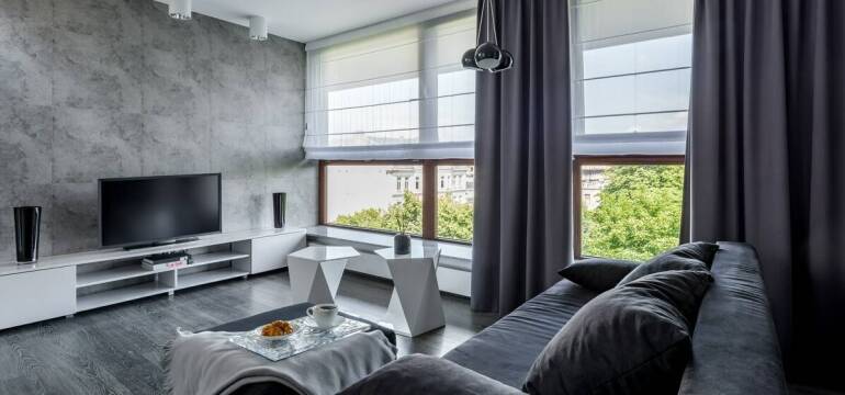 Rolety rzymskie – elegancja i funkcjonalność w Twoim wnętrzu