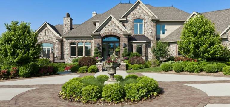 Posadzki na podjazdy – estetyka i funkcjonalność