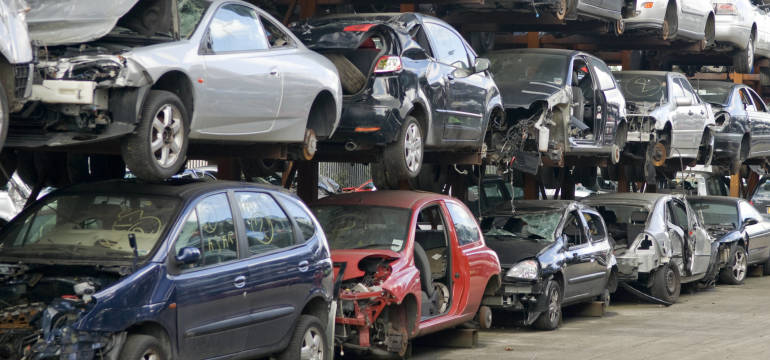 Tanie i oryginalne części do pojazdów – gdzie je znaleźć?