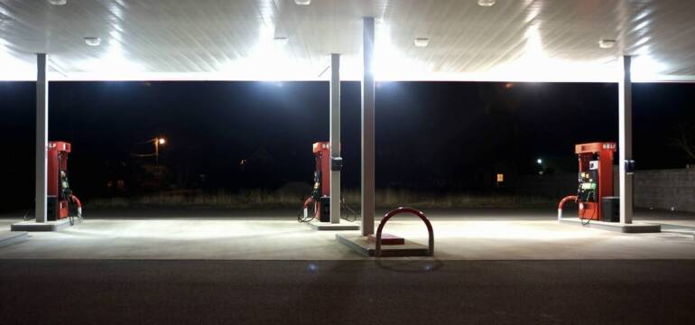 Budowa stacji paliw z Mik-Pal – kompleksowe usługi