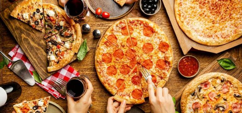 Pizza opalana drewnem – Pedro Pizza & Chill